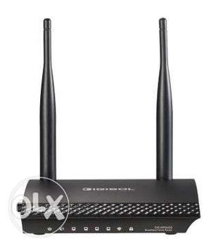 1 month used black Wireless Router