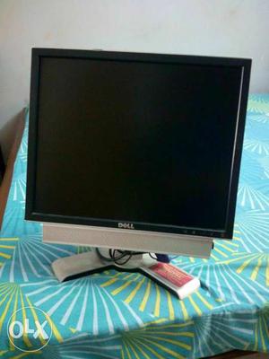 19" Dell LCD Monitor with sound bar