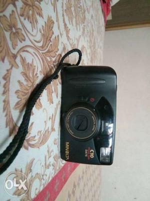 Black C10 Minolta Film Camera