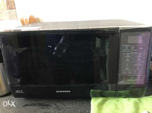 Black Samsung Microwave Oven