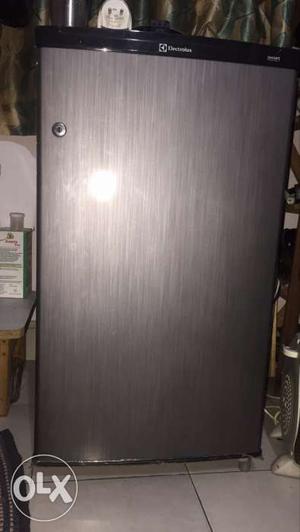 Electrolux 80ltr refrizerator in mint cond.