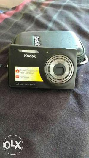 Kodak Black Point And Shot Camera With Case