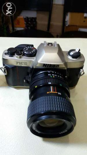 Nikon FM 10 slr manual camera new condition