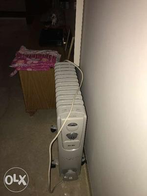 Oil room heater new packed. not used