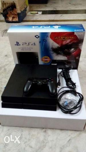 Ps4 console1tb for sale vry hardly used by ny
