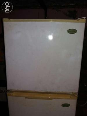 Small fridge in 45 litre for offices homes gyms etc.