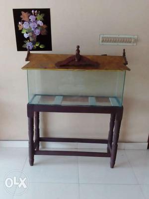 1feet x 3feet fish tank, wooden stand with