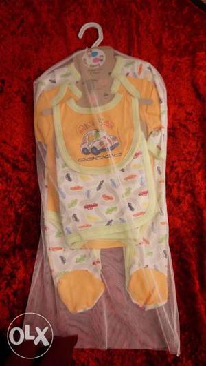 5 pc Baby clothes for SALE from Thailand age new born to 6
