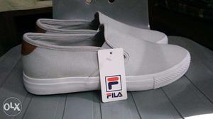FILA Slip-on shoe (LIGHT GREY) (Size 8)