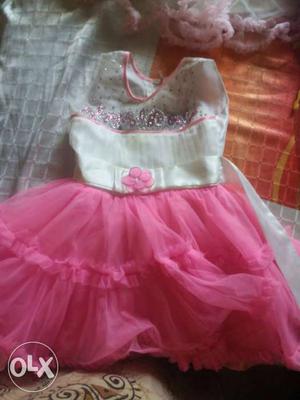 Kids frock pink color used once only