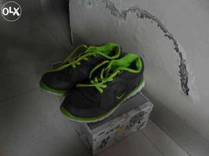 New attractive spacer shoes(unused)size 5 no.