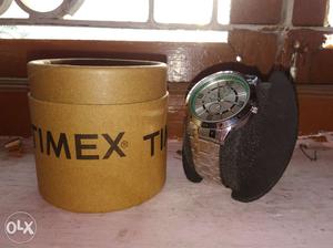 Timex u.s.a (stainless steel back, Water resistant)