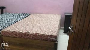 6x4 heavy deevaan with deep Boxes with matress