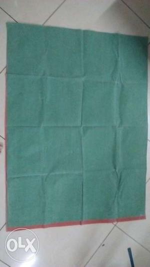 8 feet x 3 feet rubber sheet / hospital sheet suitable for