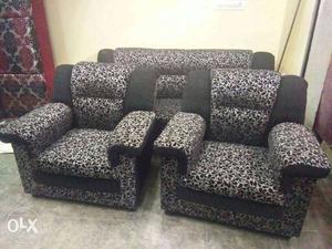 Brand new black 5 siter sofa set call 