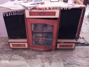 Very good condition tv trolly