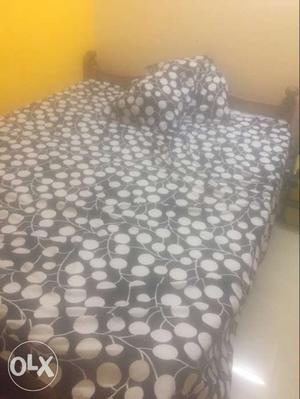 White And Black Polka Dot Bed Set