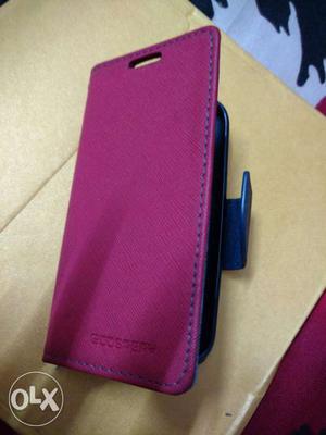 Almost new Samsung s4 mini cover!!! Don't let the