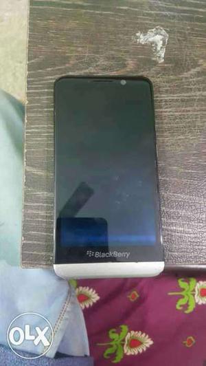 Good condition brand new phone blackberry z 30