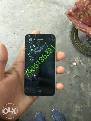I phon 4s new condition and selphon and with