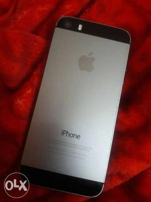 IPhone 5s, 16 GB, 1earpods with remote and Mic,