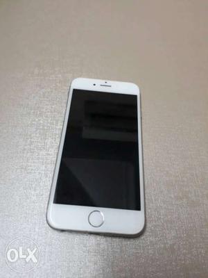 Iphone 6 silver 64gb Only charger No bill no box