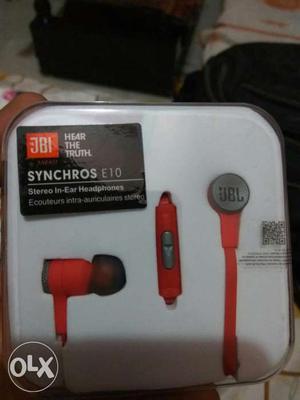 Jbl earphones in a brand new condition. Sealed