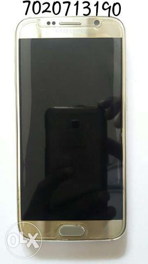 Samsung S6-32GB(Golden colour) Very good Condition like new