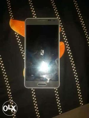 Sell my samsung alfa 32gb mobilr nd charger only