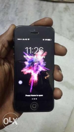 Workings good condition only 3 month used I phone 5