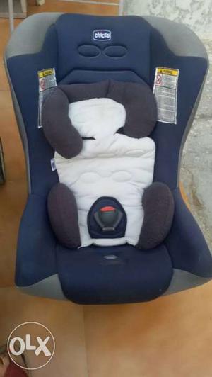 Chicoo car seat almost new can be used from 3