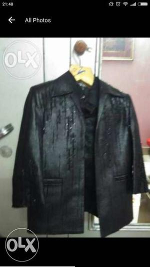 Good condition coat paint 10 to 12 year boy