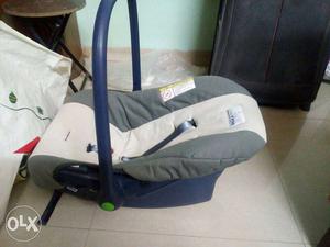 Gray And White baby car Seat Carrier