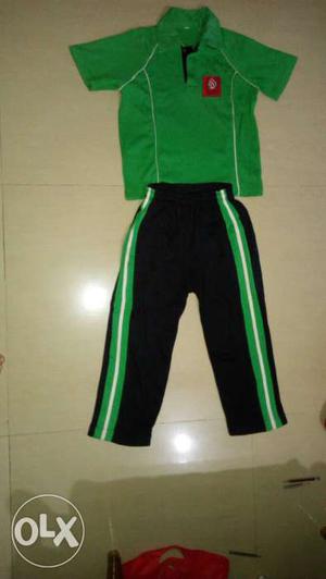 This is Mother merry school p.t uniform size 24"