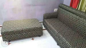 7 seater. made of sugoon wood. 1 year used.