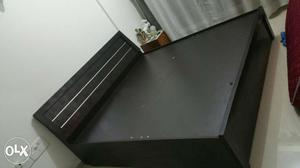 Bed Queen Size with storage 6x5 5 years termite