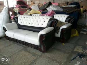 Black And White Leather Tufted Backrest Sofa