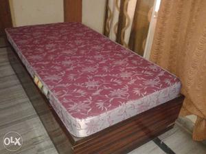 Box type Diwan, 6and1 / 2 X 4 feet with brand new