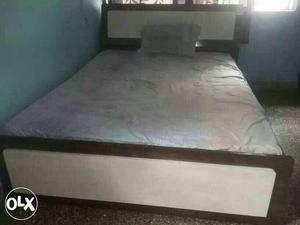 Brand new bed 6×5.5