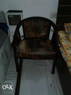 Brown Wooden Arm 2 Chair with table