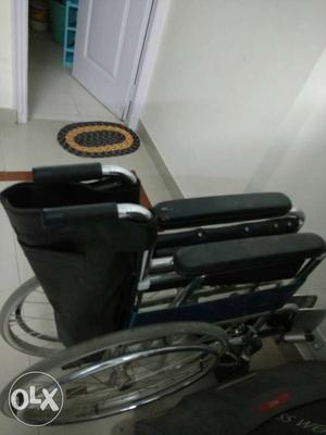 Wheel chair in excellent condition