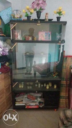 Wooden showcase in new condition