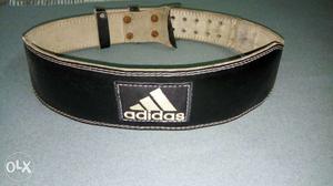 Adidas original gym belt good condition.