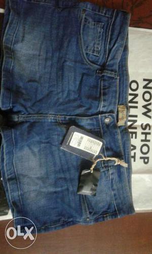 Brand new imported DNM female short jeans size 34