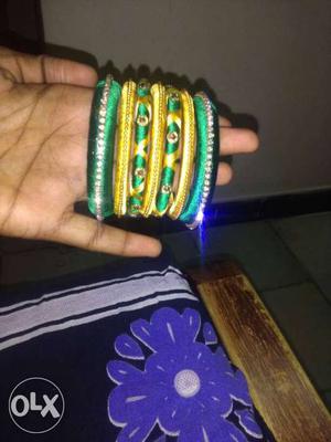 I want sell my bangles its superb made in hand