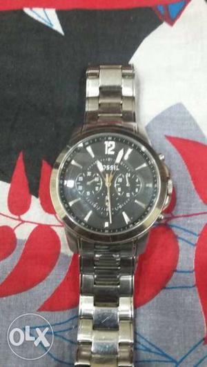 I want to sell my fossil watch worth  at