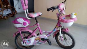 Kids bicycle for 2 to 7 years very good condition