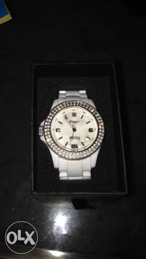 Original FCUK white,ladies watch with manual