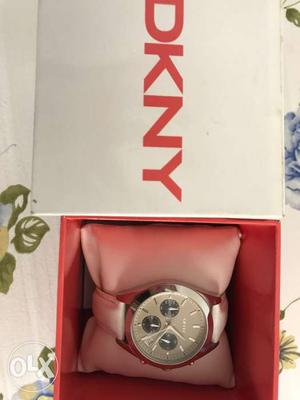 White Leather Strap Silver Round Face Chronograph Dkny Watch