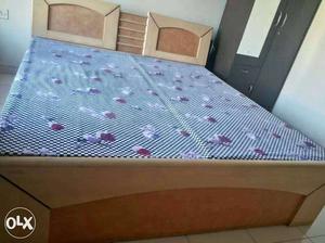 Bed with storage in excellent condition